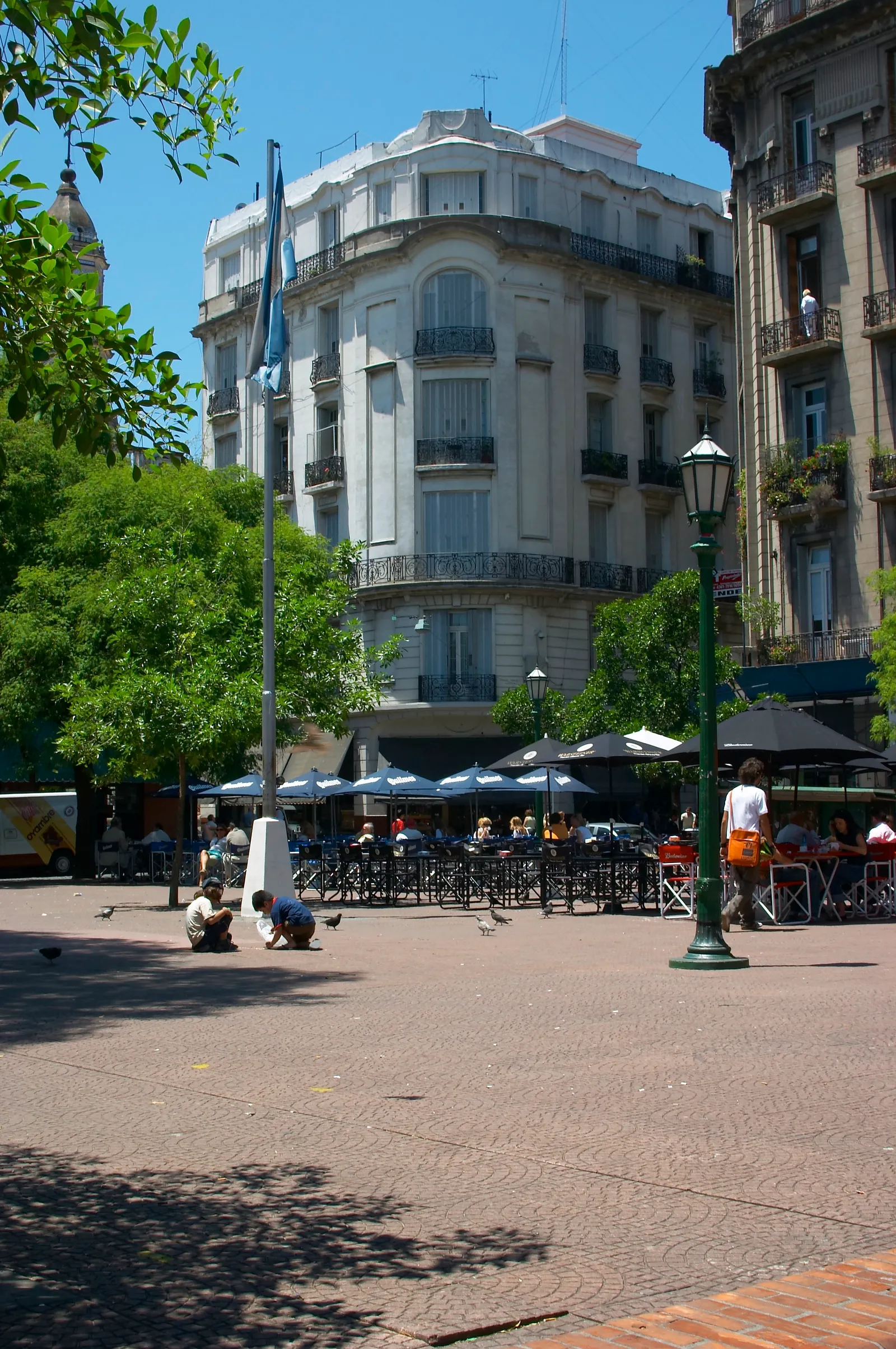 San Telmo Sunday Walk — San Telmo, Buenos Aires