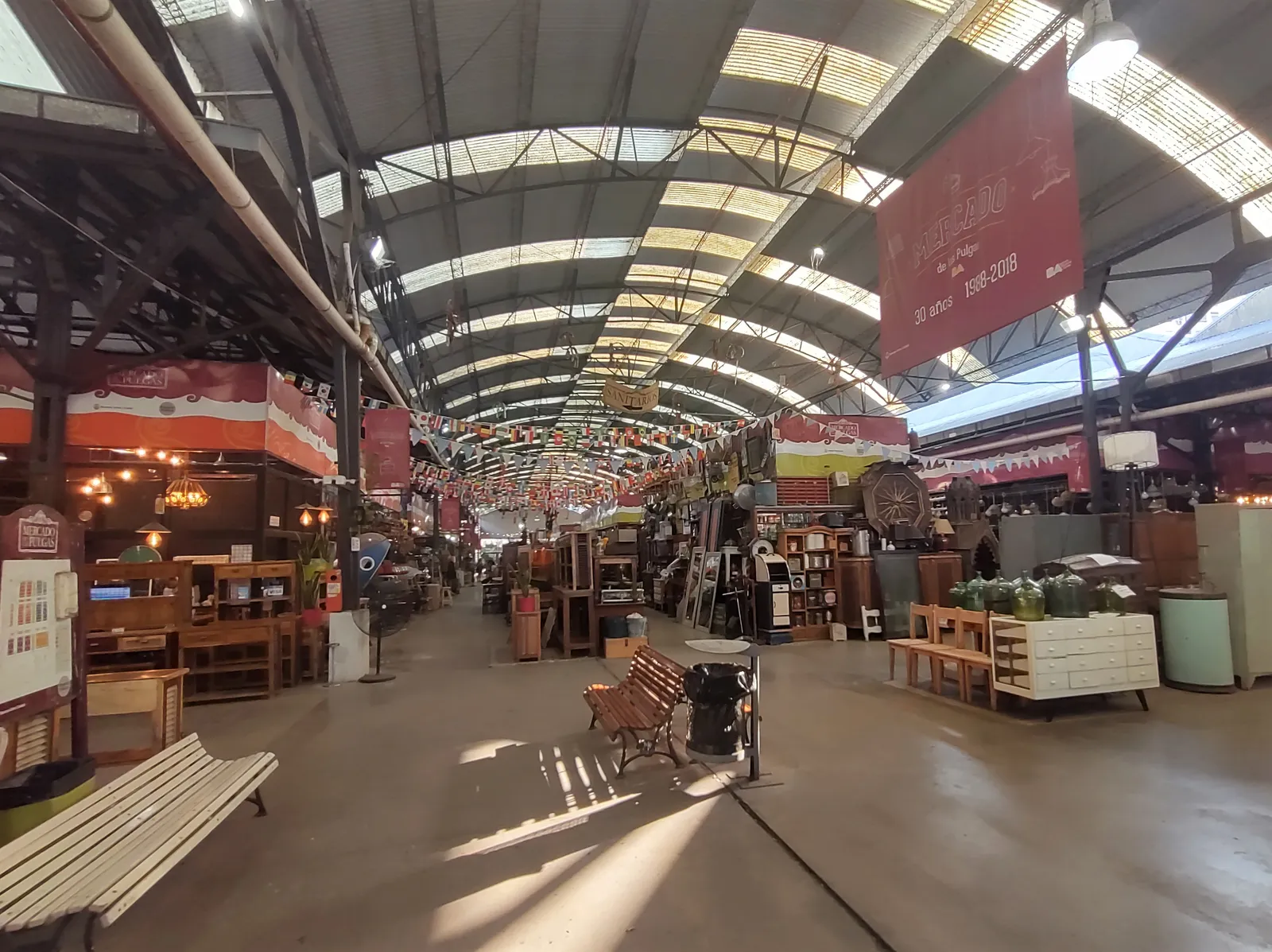 Colegiales Flea Market Weekend Walk — Colegiales & Chacarita, Buenos Aires