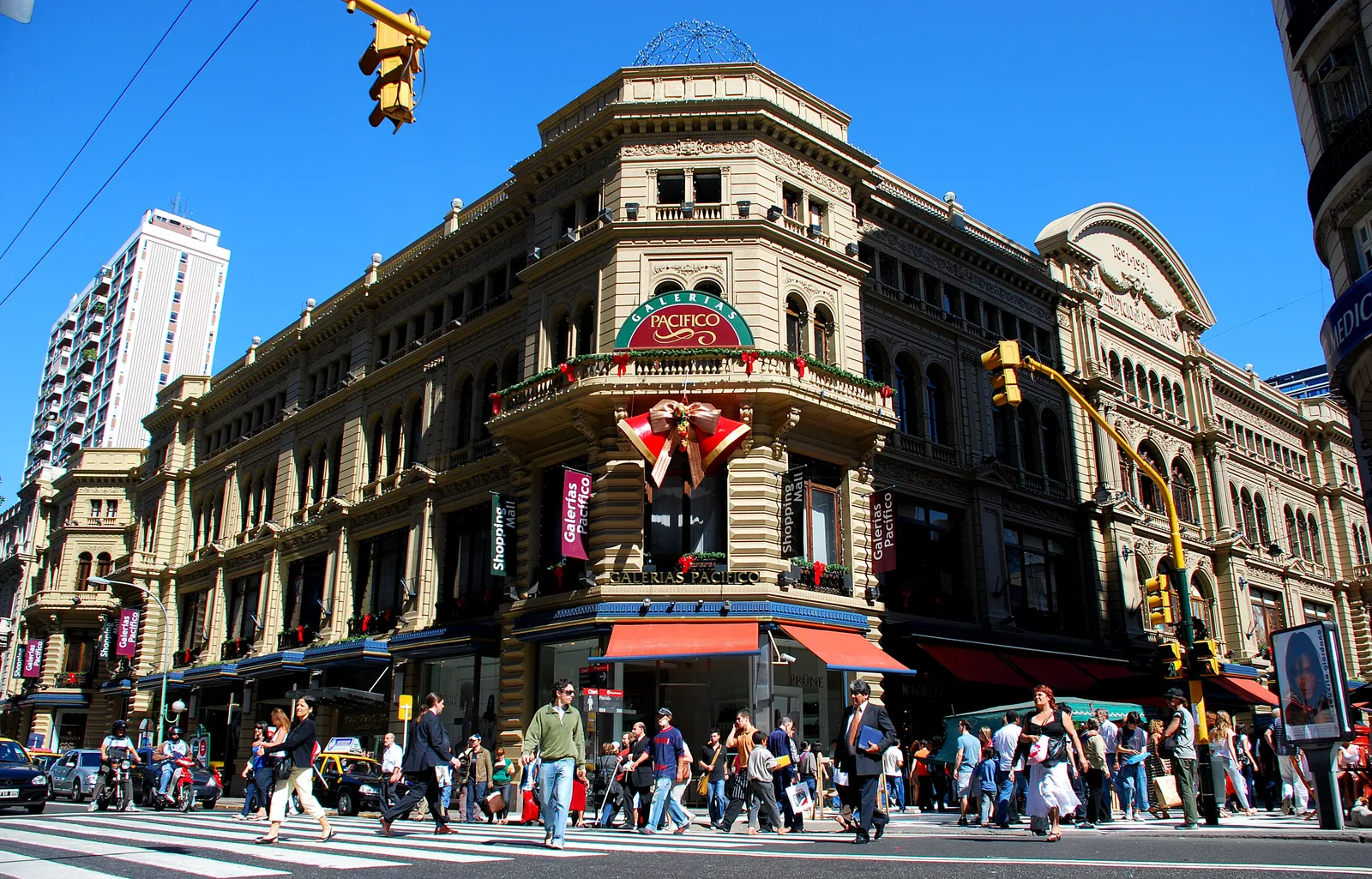 Downtown Landmarks Walk — Centro to Retiro, Buenos Aires